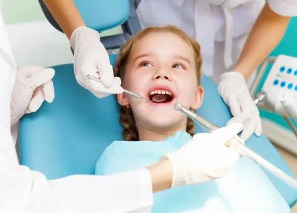 pediatric dentist occupation